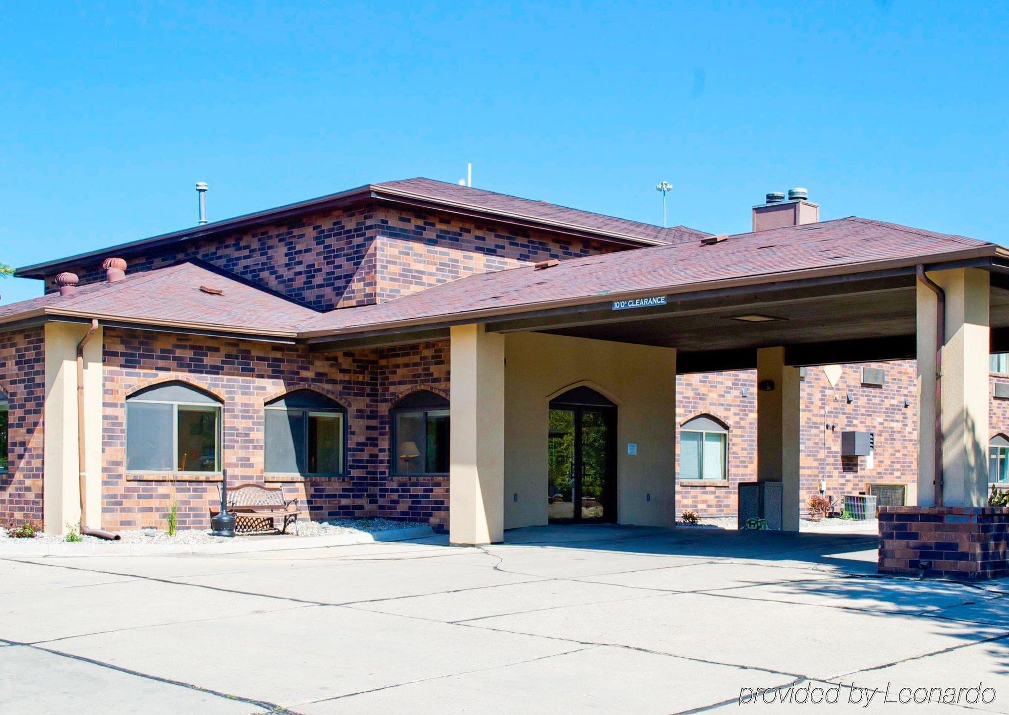 Comfort Suites Fargo Medical Center Exterior photo