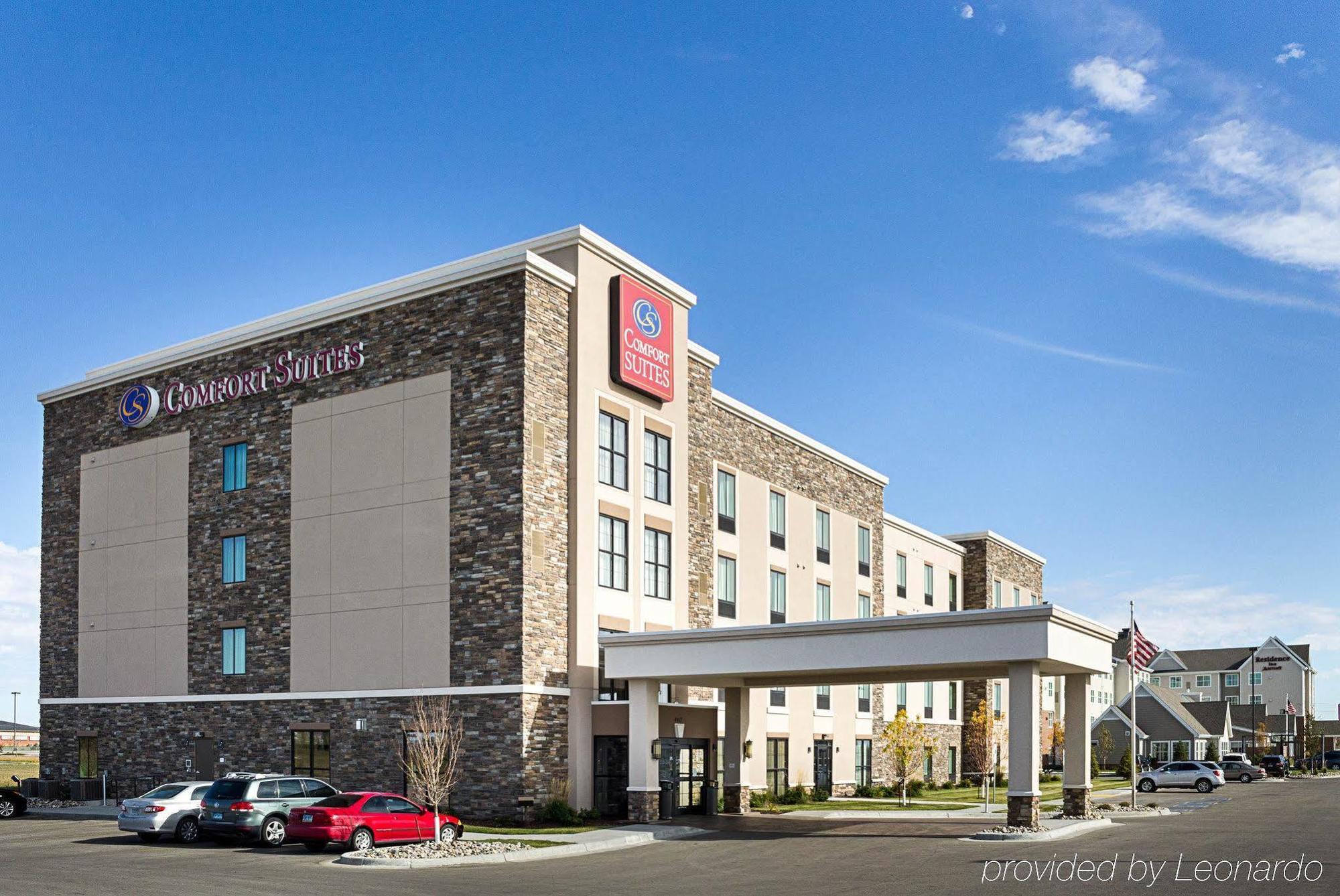 Comfort Suites Fargo Medical Center Exterior photo